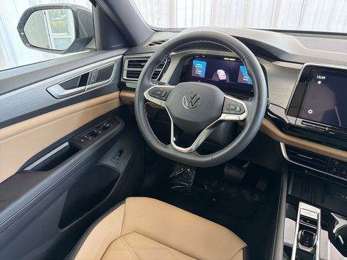 New 2026 Volkswagen Atlas Cross Sport SE FWD image 27