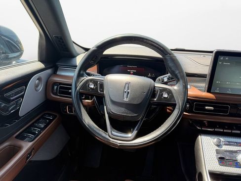 Used 2021 Lincoln Aviator Grand Touring w/ Equipment Group 302A AWD/4WD image 12