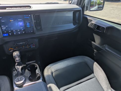Used 2025 Ford Bronco 4-Door w/ Sasquatch Package AWD/4WD image 24