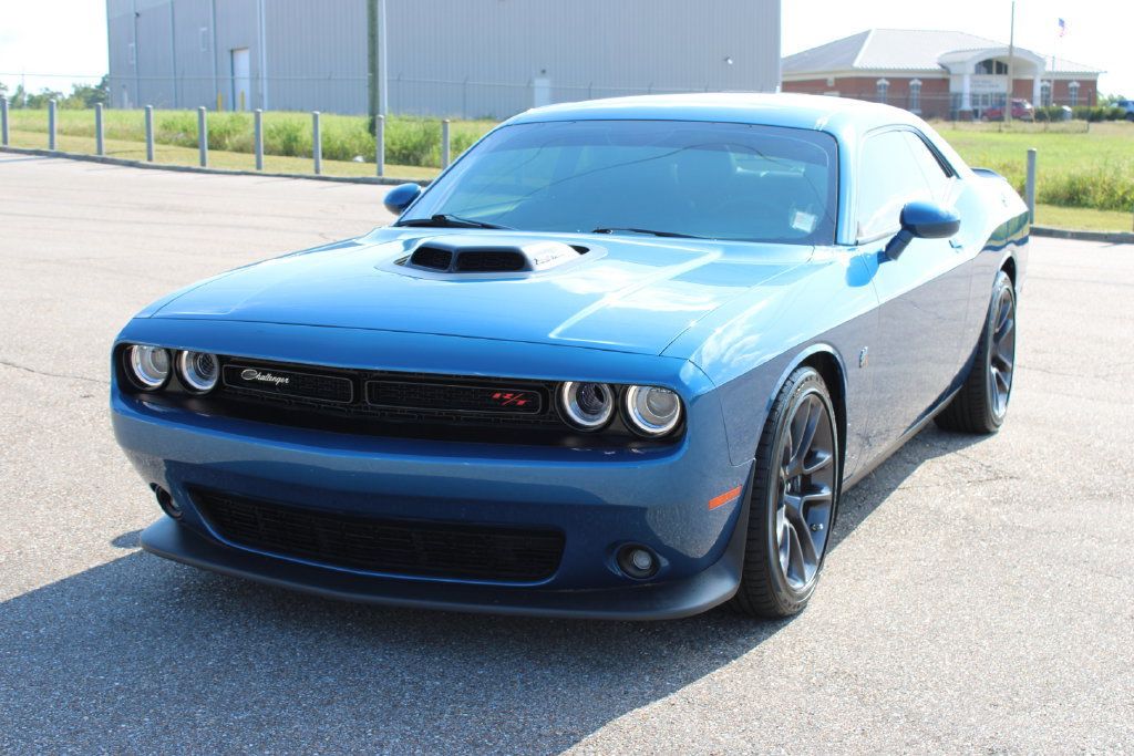 Used 2022 Dodge Challenger R/T Scat Pack w/ Shaker Package RWD image 5