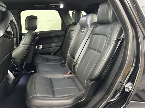 Used 2019 Land Rover Range Rover Sport HSE AWD/4WD image 23