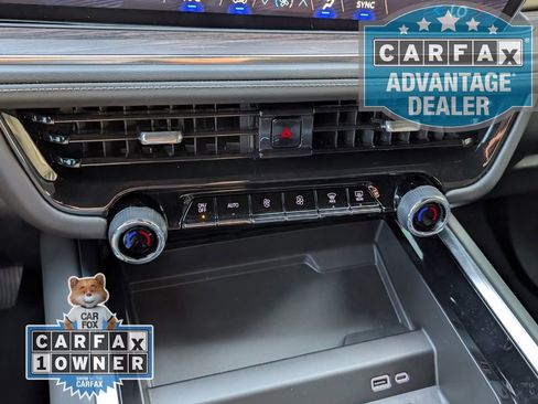Certified 2025 Chevrolet Tahoe LS RWD image 12