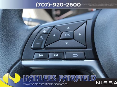 Used 2025 Nissan Altima 2.5 SV FWD image 27