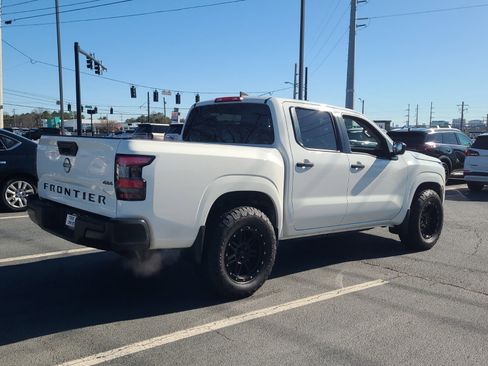 Used 2023 Nissan Frontier S image 6