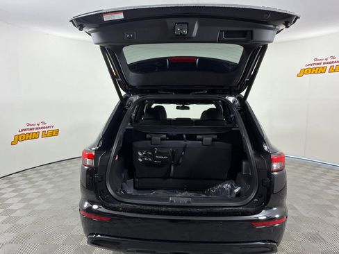 New 2026 Nissan Rogue Platinum AWD/4WD image 5