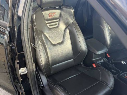 Used 2016 Ford Focus ST w/ Equipment Group 402A image 21