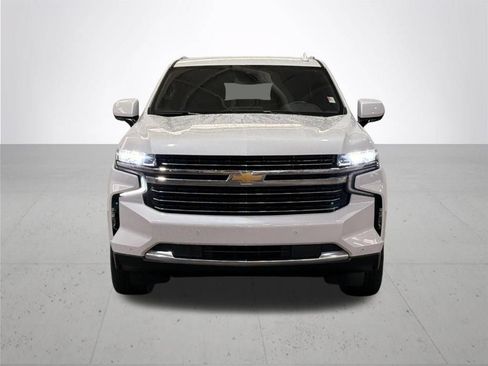 Used 2023 Chevrolet Suburban LT w/ Max Trailering Package AWD/4WD image 4