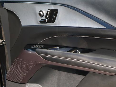 Certified 2024 Cadillac Lyriq Tech image 22