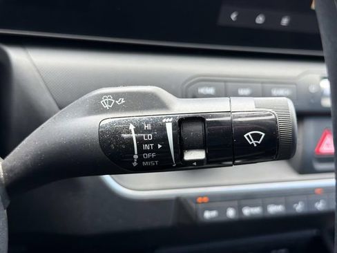 Used 2025 Kia K4 FWD image 25