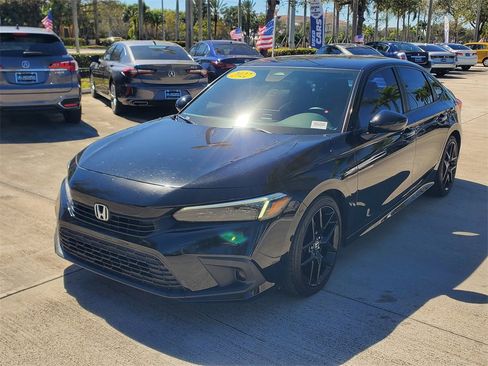 Used 2022 Honda Civic Sport image 3