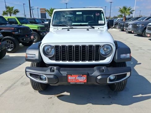 New 2026 Jeep Gladiator Sport image 2