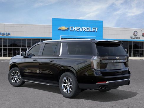 New 2025 Chevrolet Suburban Premier image 3