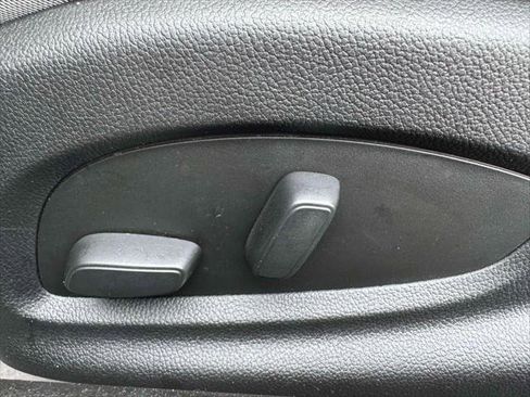 Used 2023 Chevrolet Camaro LT w/ Technology Package image 13