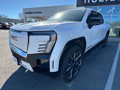 New 2025 GMC Sierra EV Denali AWD/4WD image 10