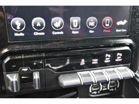 Used 2021 RAM 1500 Laramie AWD/4WD image 28