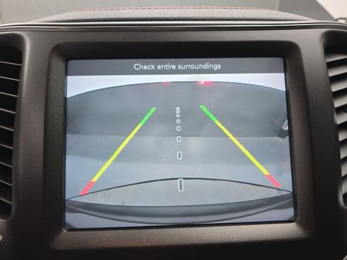 Used 2020 Jeep Cherokee Trailhawk w/ Cold Weather Group image 28