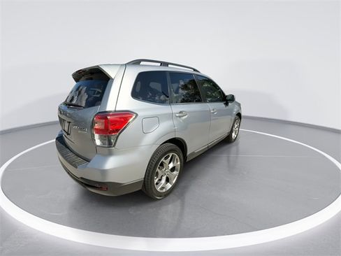 Used 2017 Subaru Forester 2.5i Touring image 7