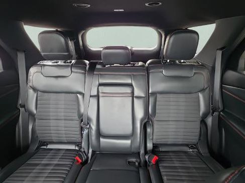 Certified 2025 Ford Explorer ST-Line w/ ST-Line Street Pack image 27