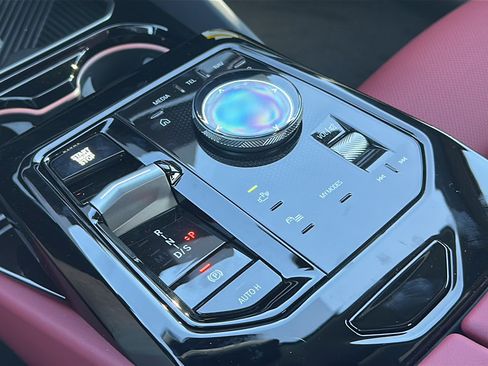 New 2026 BMW 540i xDrive xDrive w/ M Sport Package image 24