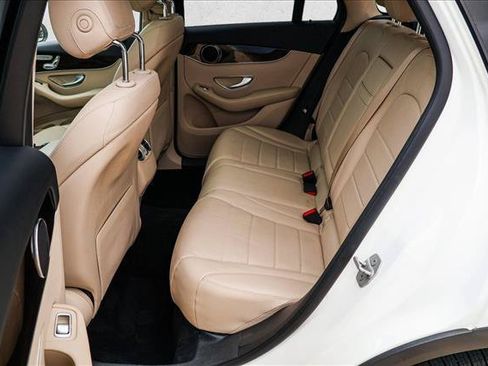 Used 2016 Mercedes-Benz GLC 300 4MATIC image 22