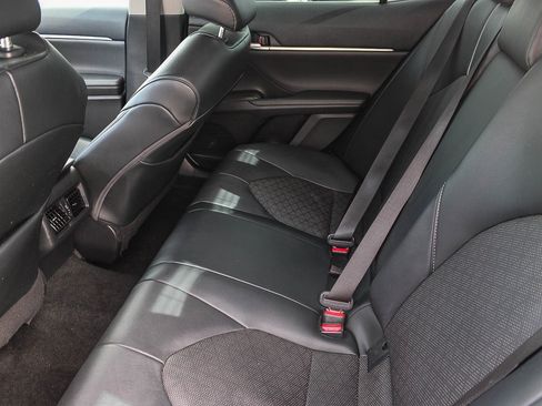 Used 2022 Toyota Camry XSE image 19