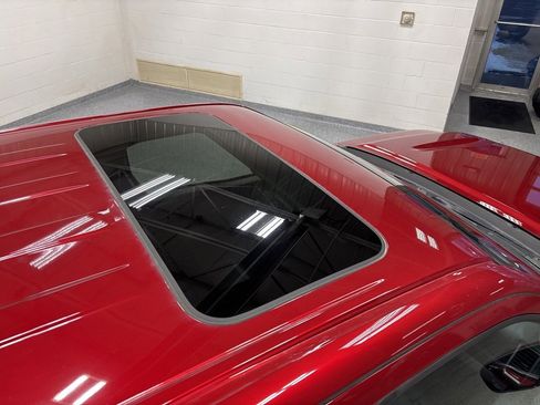 Used 2024 Nissan Frontier SL image 9