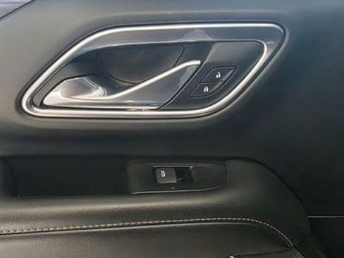 Used 2021 Chevrolet Tahoe LT w/ LT Signature Package image 27