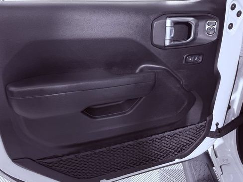 Used 2022 Jeep Wrangler Unlimited Sport AWD/4WD image 10