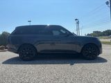 Used 2023 Land Rover Range Rover SE image 6