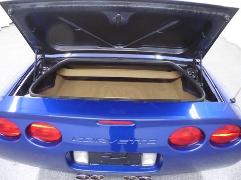 Used 2003 Chevrolet Corvette Convertible w/ Preferred Equipment Group1 RWD image 31