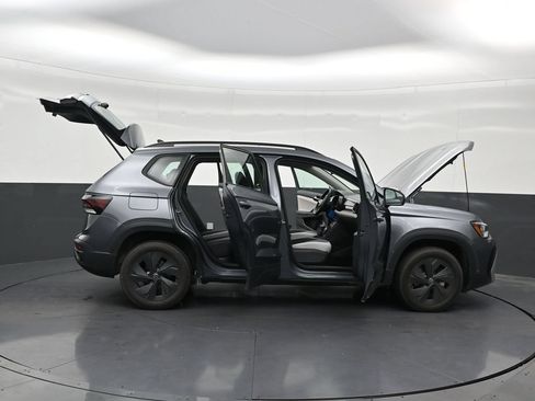Used 2026 Volkswagen Taos S FWD image 31