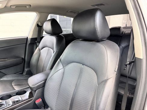 Used 2018 Kia Optima EX FWD image 16