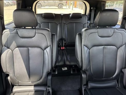 Used 2025 Jeep Grand Cherokee L Limited w/ Luxury Tech Group II RWD image 14