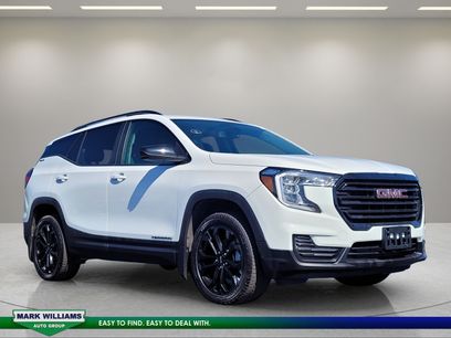 Used 2022 GMC Terrain SLE w/ Driver Convenience Package