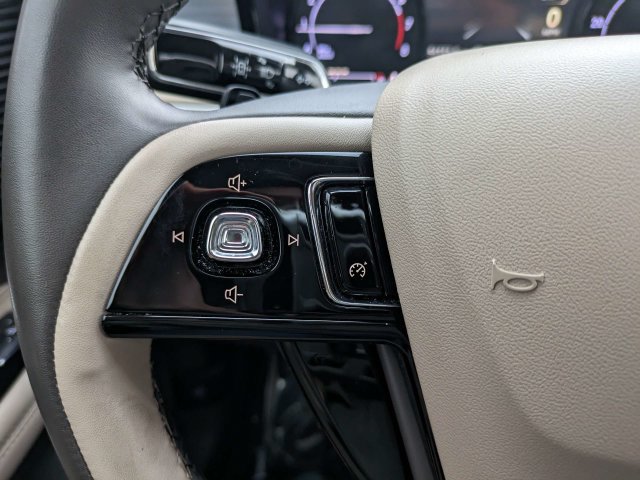 Used 2022 Lincoln Corsair FWD image 22