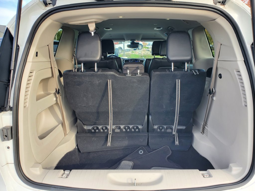 Used 2024 Chrysler Pacifica Touring-L FWD image 7