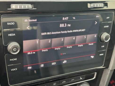 Used 2019 Volkswagen GTI SE FWD image 18