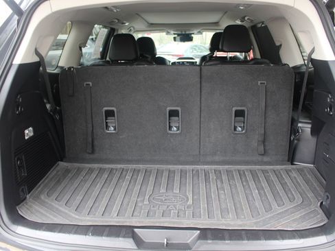 Used 2023 Subaru Ascent Touring image 10
