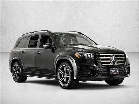Certified 2026 Mercedes-Benz GLS 450 4MATIC image 3