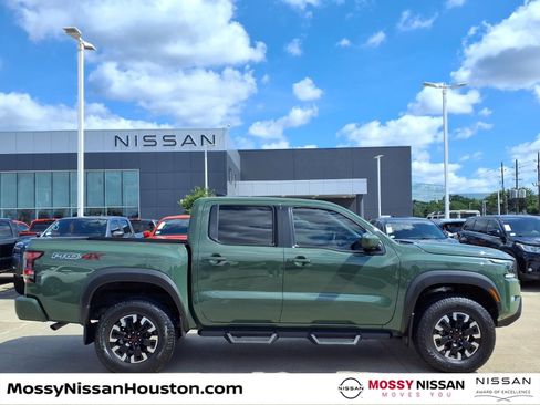 Used 2024 Nissan Frontier PRO-4X w/ Off-Road Protection Package AWD/4WD image 8