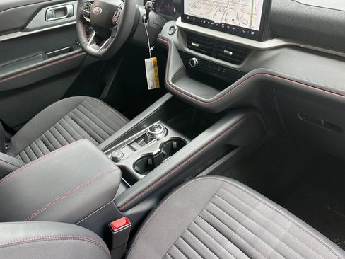 New 2026 Ford Explorer ST-Line w/ ST-Line Street Pack RWD image 17