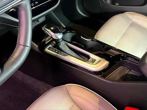 Used 2024 Buick Envista Avenir FWD image 18