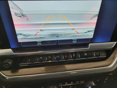 Used 2024 Chevrolet Silverado 1500 LT image 14