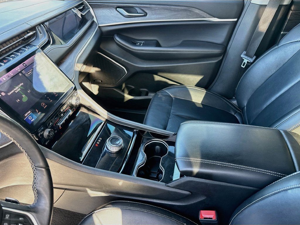 Used 2022 Jeep Grand Cherokee Limited RWD image 26