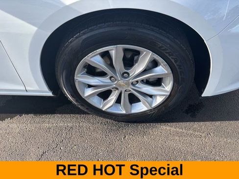 Used 2024 Chevrolet Malibu LT image 43