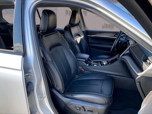 Used 2021 Jeep Grand Cherokee L Limited image 7