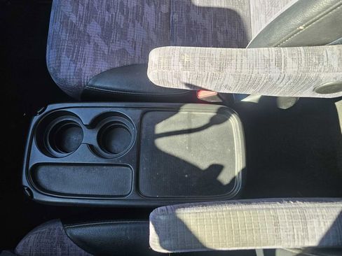 Used 2003 Honda CR-V LX image 17