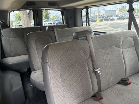 Used 2017 Chevrolet Express 3500 LT w/ LT Preferred Equipment Group RWD image 15