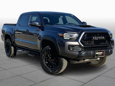 Used 2020 Toyota Tacoma TRD Pro image 2