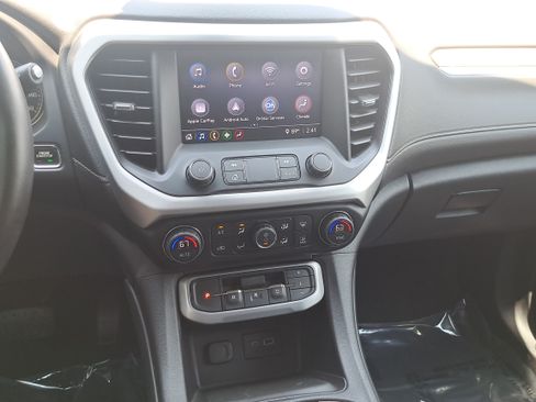 Used 2020 GMC Acadia SLE w/ Driver Convenience Package FWD image 20
